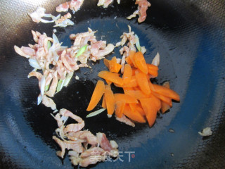 Fried Noodles with Vegetables and Pork recipe