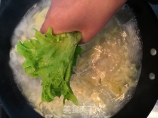Crucian Fish Meal Soup recipe