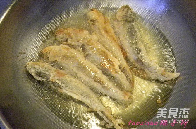 Peking Fried Small Yellow Croaker recipe