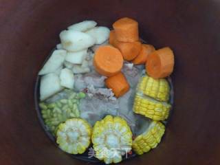 Pork Bone Carrot Soup recipe