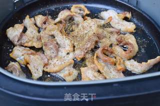 Roasted Pork Belly with Black Pepper recipe