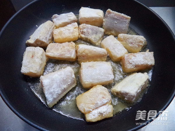 Braised Fish Pieces in Korean Spicy Sauce recipe