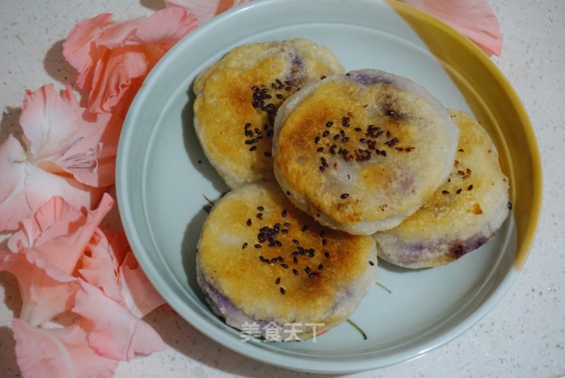 Glutinous Rice and Purple Potato Cake recipe