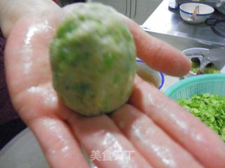 #春食野菜香# Yuqianwowotou recipe