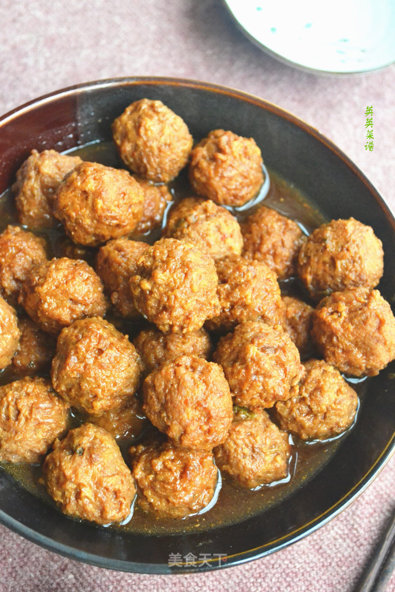 Stewed Homemade Meatballs recipe