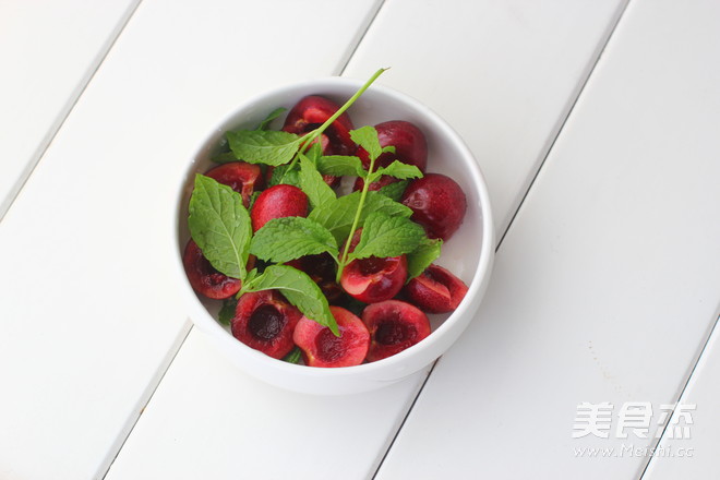 Cherry Mojito recipe