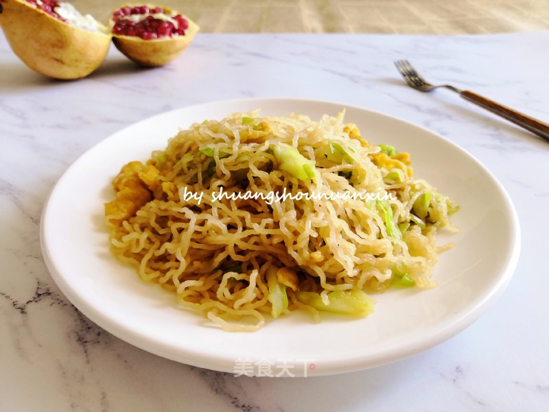 Stir-fried Rice Noodles with Cabbage recipe