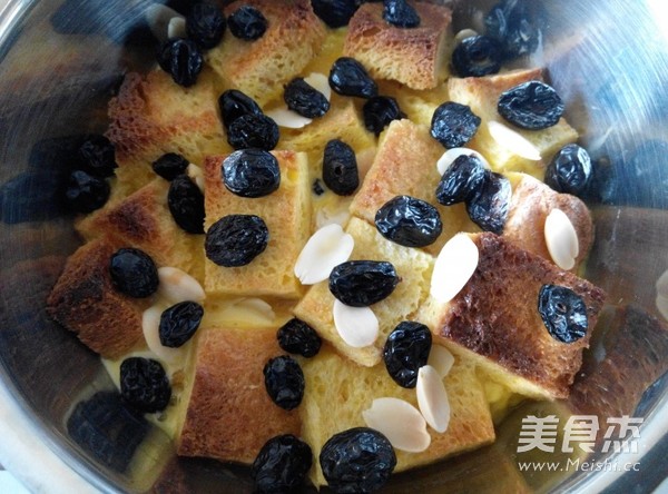 Blackcurrant Bread Pudding recipe