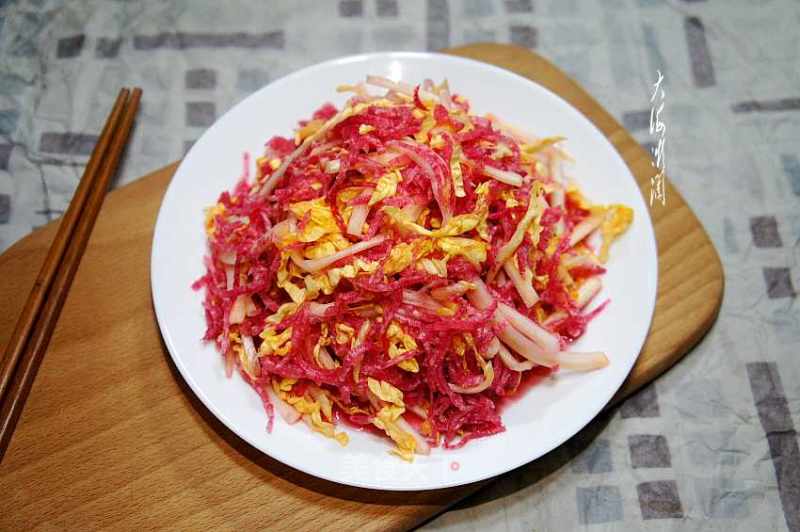 Sweet and Sour Cabbage Shredded Radish recipe