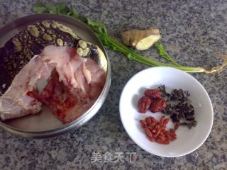 Steamed Crocodile Meat with Yunqi recipe