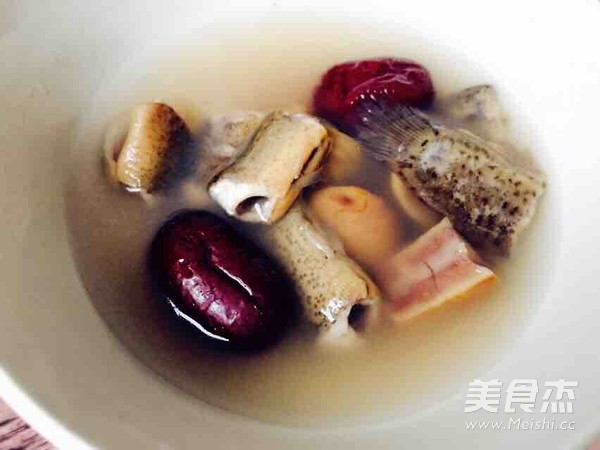 Loach and Chestnut Soup recipe