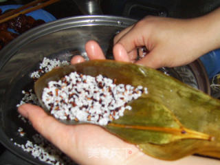 Blood Glutinous Rice Dumpling with Candied Dates recipe