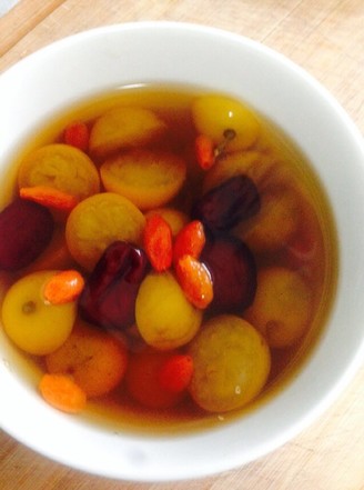 Kumquat Red Date and Wolfberry Soup