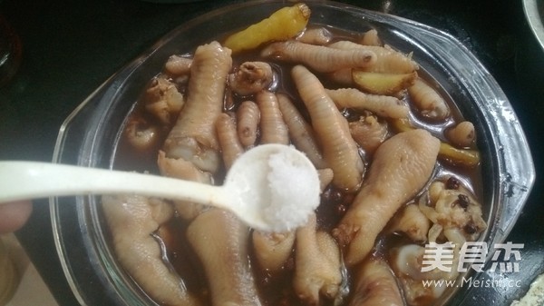 Vinegar Soy Sauce Chicken Feet recipe