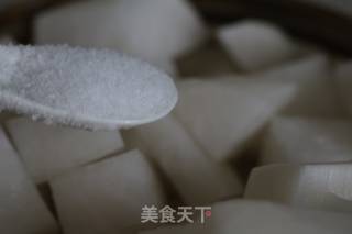 Stewed White Radish with Hoof recipe