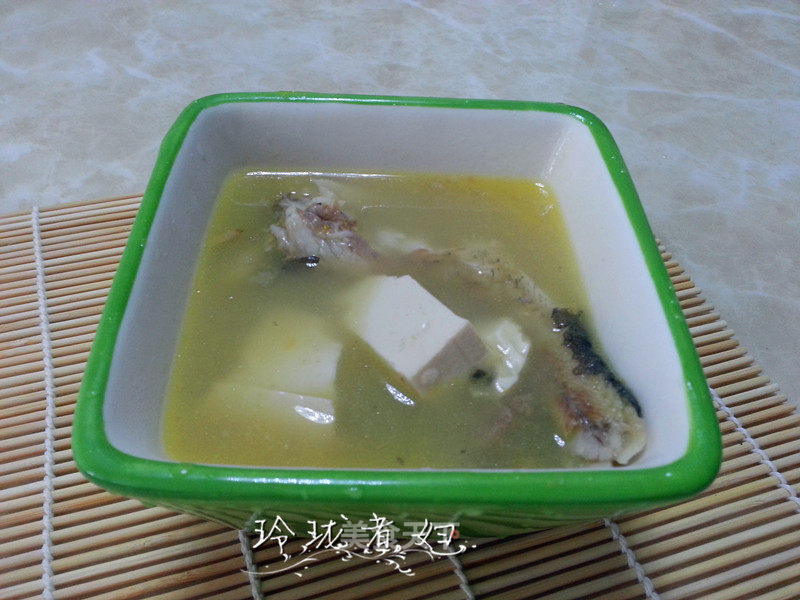 Yellow Bone Fish Tofu Soup recipe