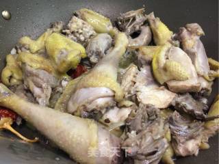 【northeast】mushroom Stewed with Chicken and Chicken in Forest Area recipe