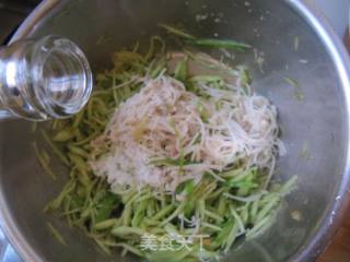 Cucumber with Enoki Mushroom recipe