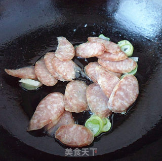 Lamei-sautéed Sausage with Chili recipe