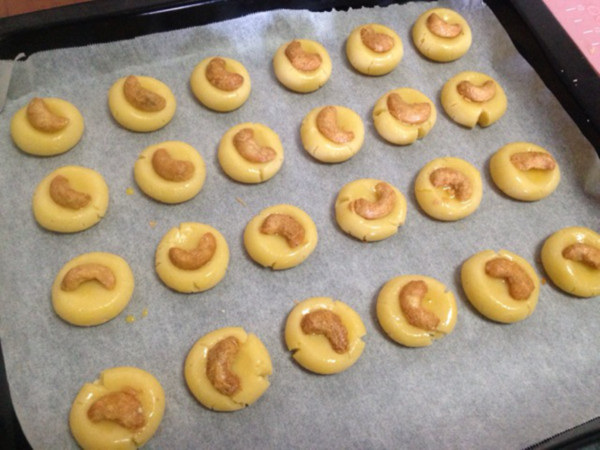 Cashew Nut Shortbread Cookies recipe